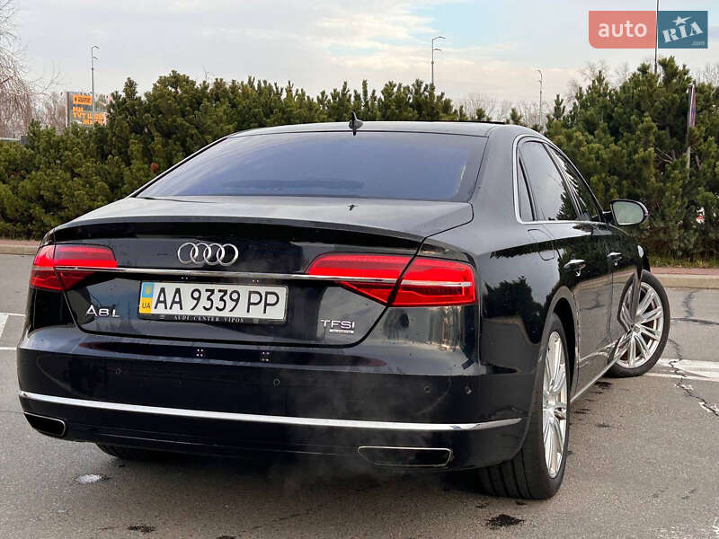 Седан Audi A8 2013 в Киеве