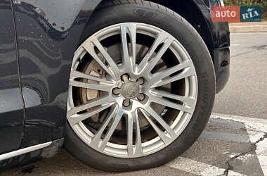 Седан Audi A8 2013 в Киеве