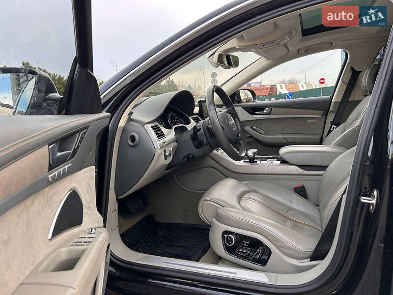 Седан Audi A8 2013 в Киеве