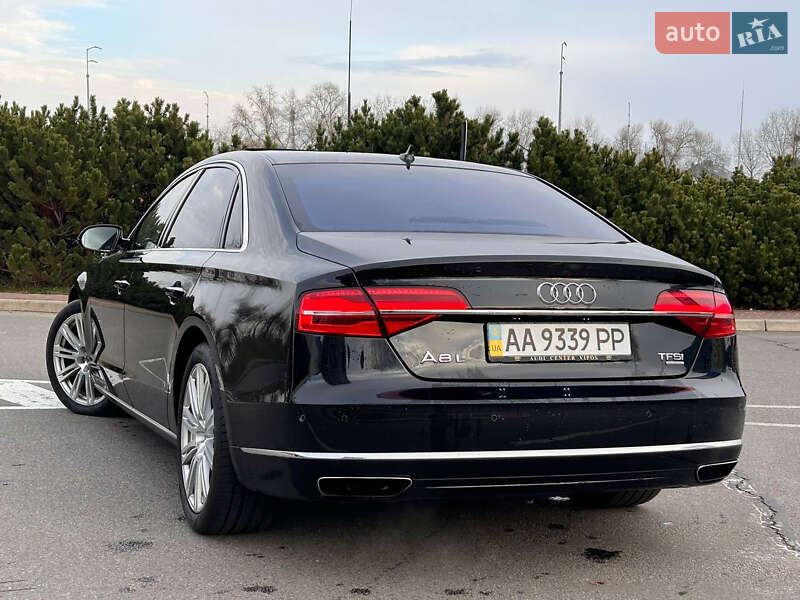 Седан Audi A8 2013 в Киеве