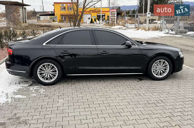 Седан Audi A8 2014 в Львове