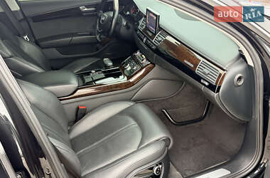Седан Audi A8 2014 в Львове