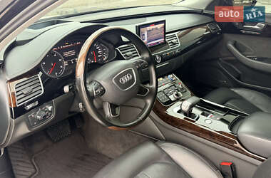 Седан Audi A8 2014 в Львове