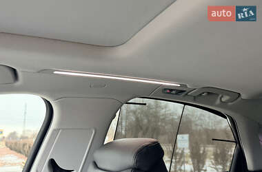 Седан Audi A8 2014 в Львове