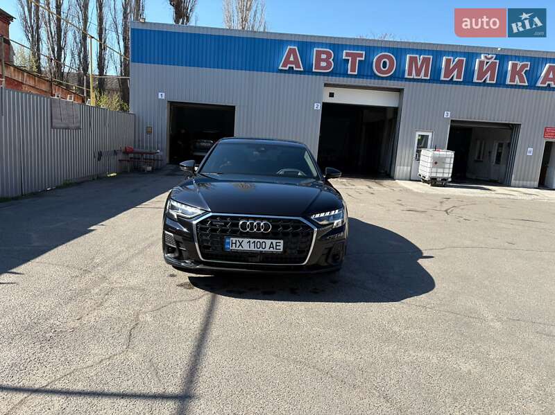 2024 Audi A8, VIN WAUZZZF81RN013982:plate — фото 1 (autoria)