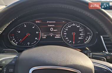 Седан Audi A8 2017 в Мукачевому
