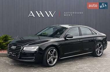 Седан Audi A8 2013 в Львові