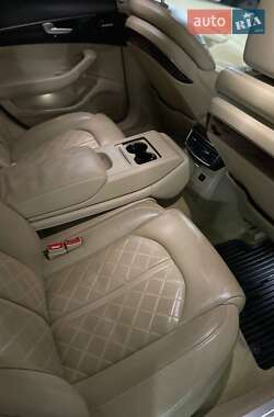 Седан Audi A8 2011 в Киеве