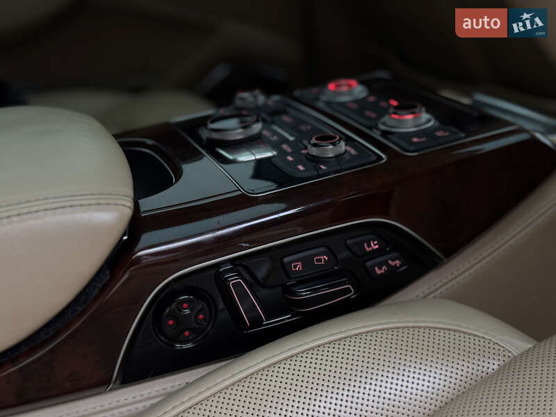 Седан Audi A8 2011 в Буковеле фото 37 Седан Audi A8 2011 в Буковеле