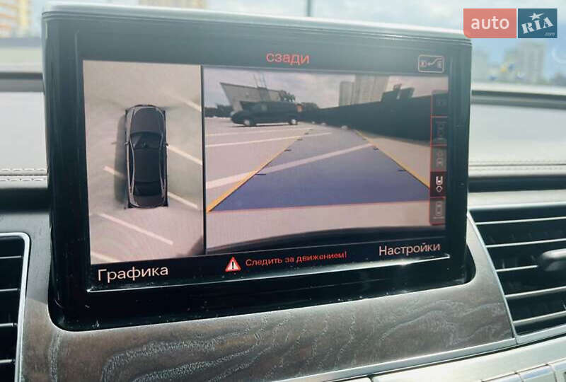 Седан Audi A8 2012 в Львове