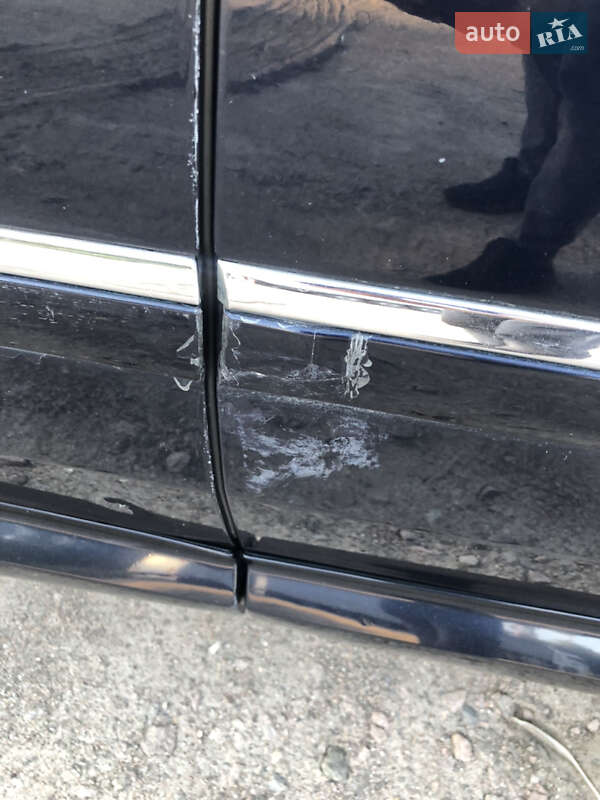 Седан Audi A8 2004 в Буче