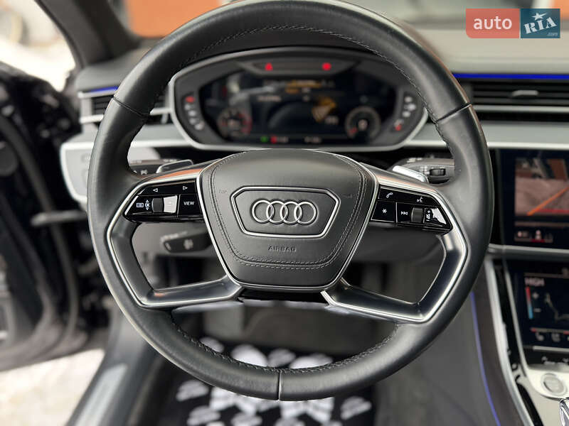 Седан Audi A8 2021 в Івано-Франківську