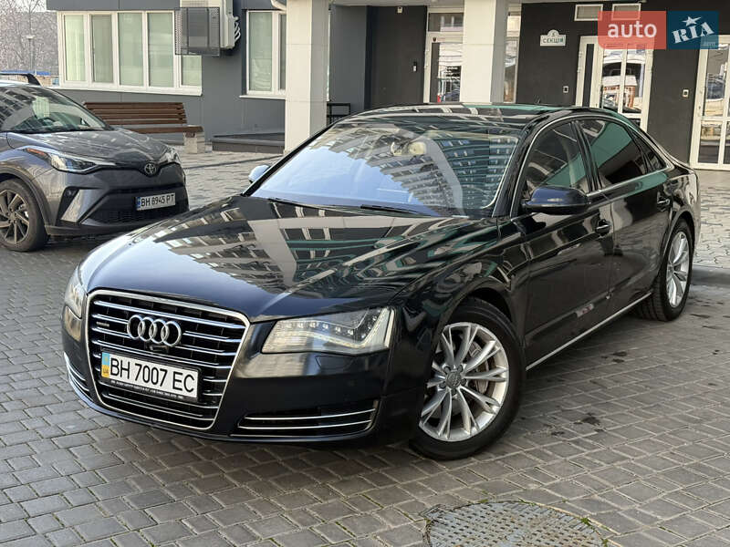 Седан Audi A8 2012 в Одессе