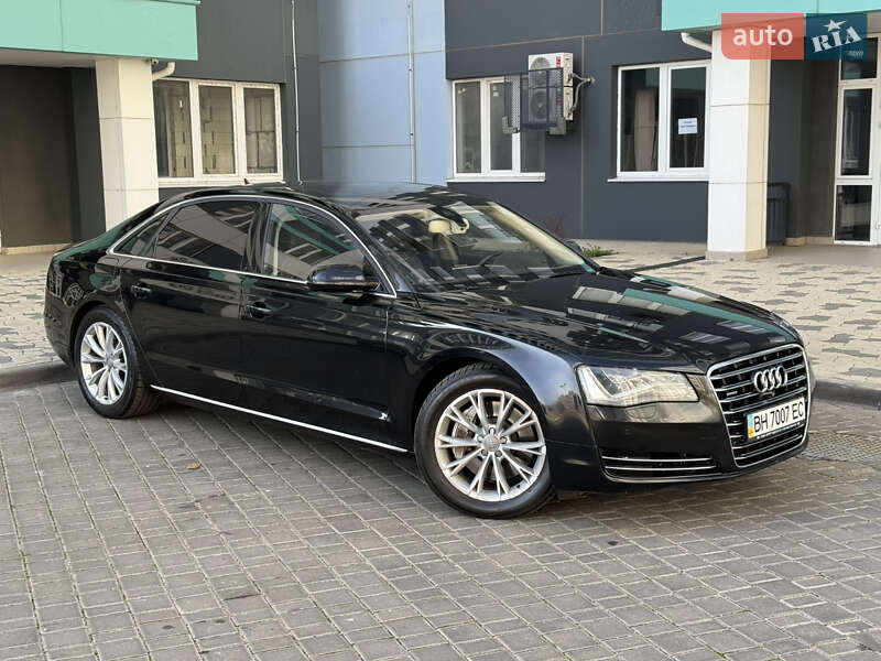 Седан Audi A8 2012 в Одессе