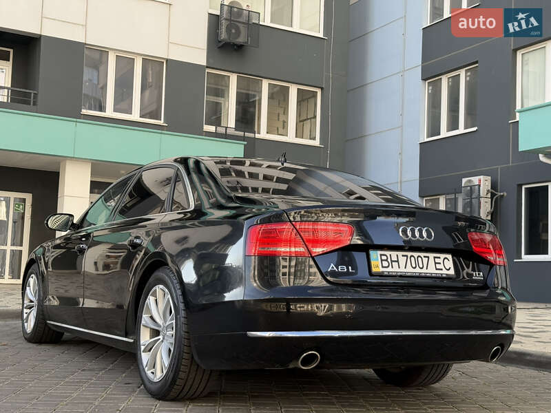 Седан Audi A8 2012 в Одессе