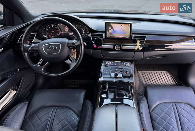 Седан Audi A8 2016 в Запорожье