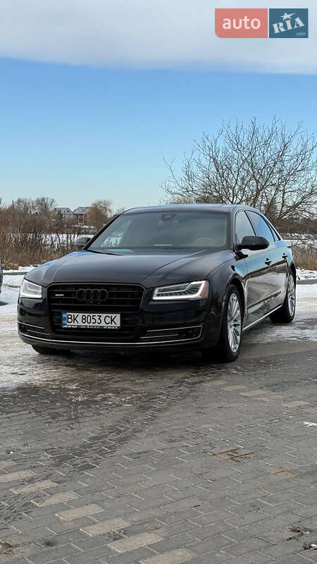 Седан Audi A8 2016 в Ровно