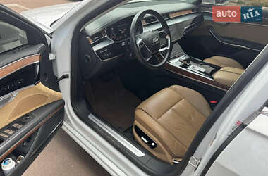 Седан Audi A8 2018 в Киеве