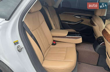 Седан Audi A8 2018 в Киеве