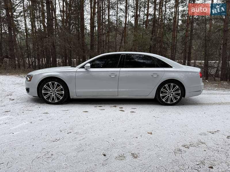 Седан Audi A8 2013 в Киеве
