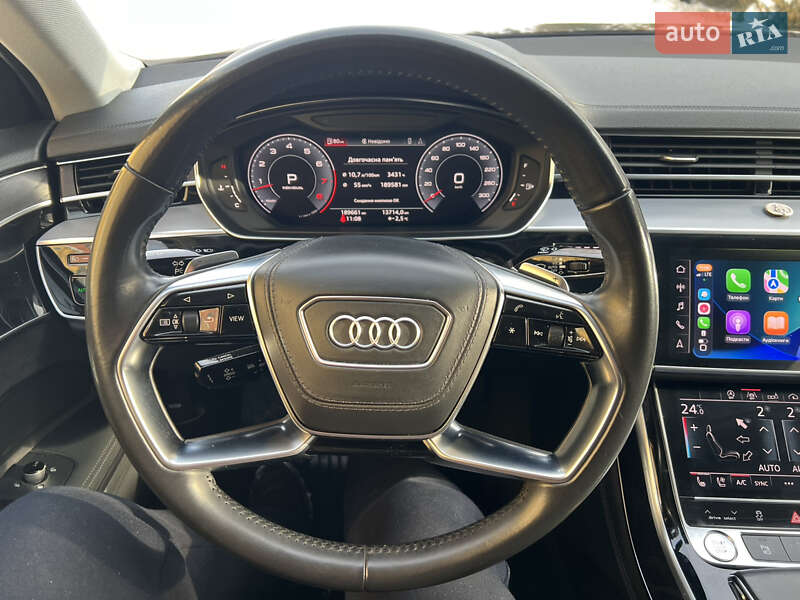 Седан Audi A8 2019 в Львове