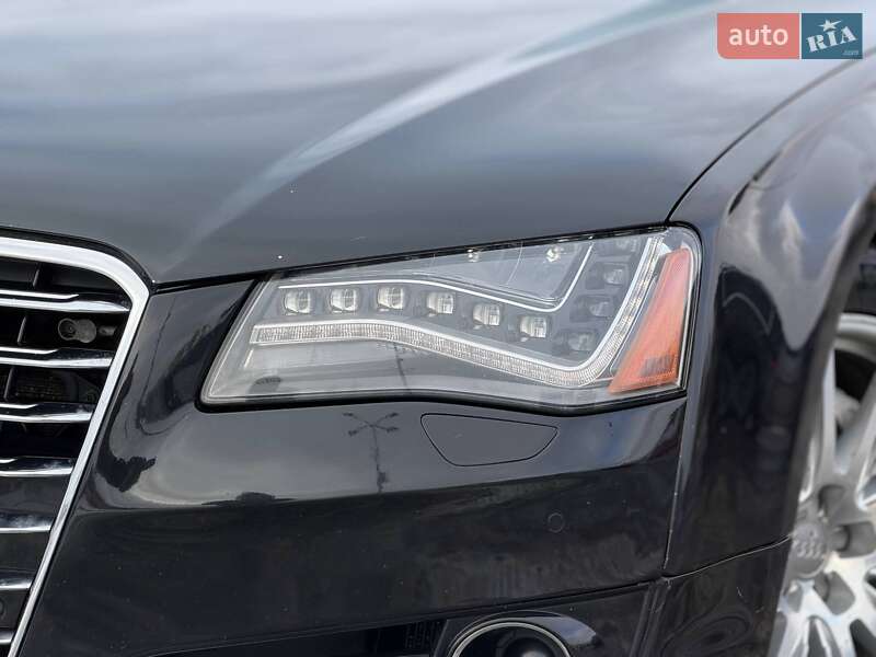 Седан Audi A8 2012 в Кривом Роге
