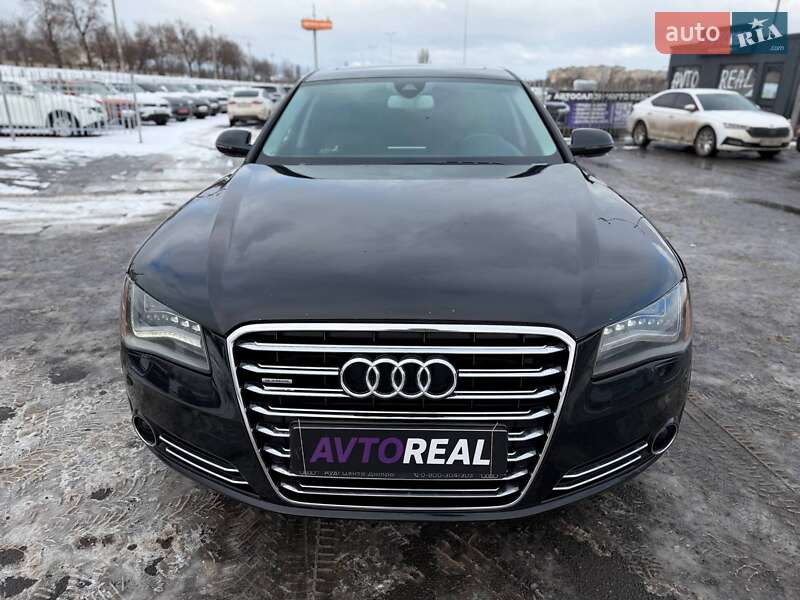 Седан Audi A8 2012 в Кривом Роге