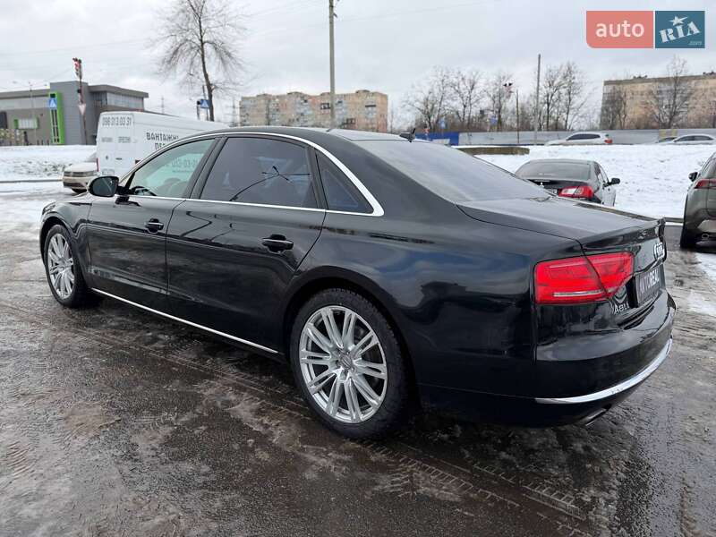 Седан Audi A8 2012 в Кривом Роге