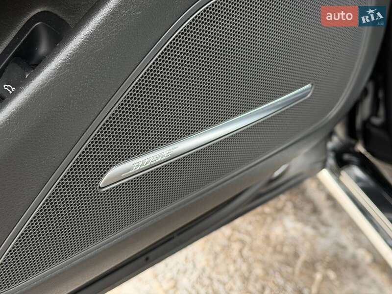 Седан Audi A8 2012 в Кривом Роге