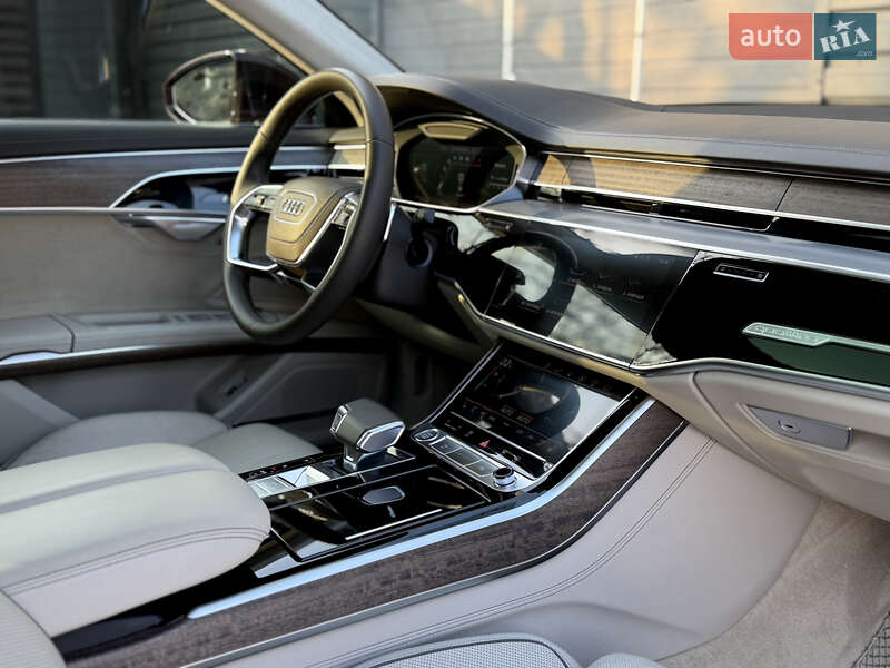 Седан Audi A8 2020 в Киеве