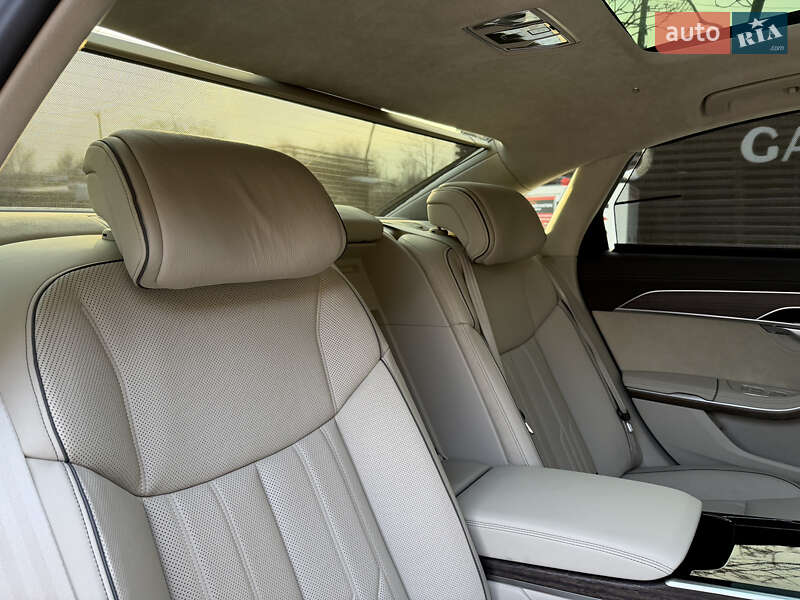 Седан Audi A8 2020 в Киеве