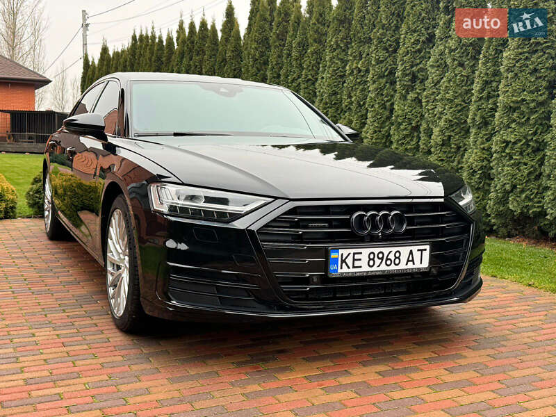 Седан Audi A8 2021 в Днепре