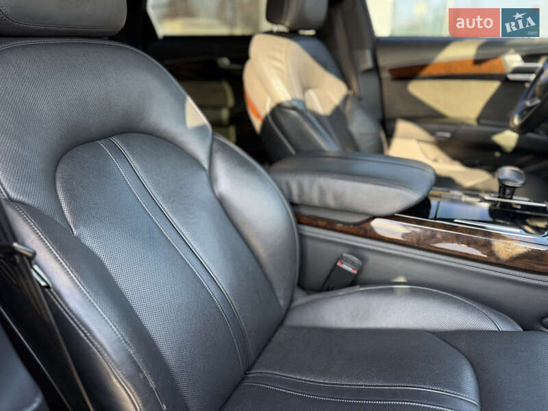Седан Audi A8 2014 в Киеве