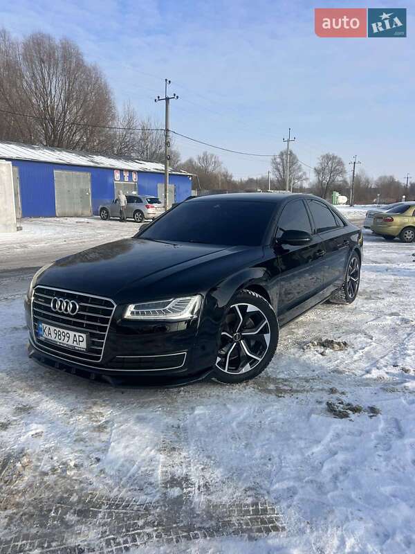 Седан Audi A8 2014 в Киеве