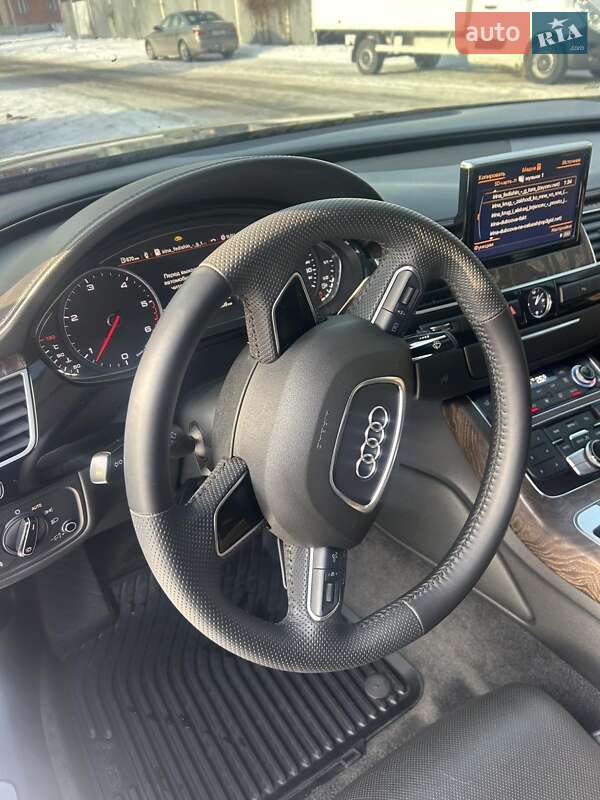 Седан Audi A8 2014 в Киеве
