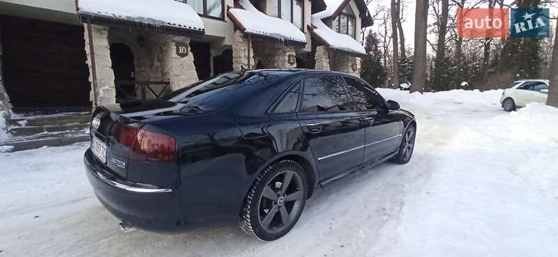 Седан Audi A8 2004 в Львове