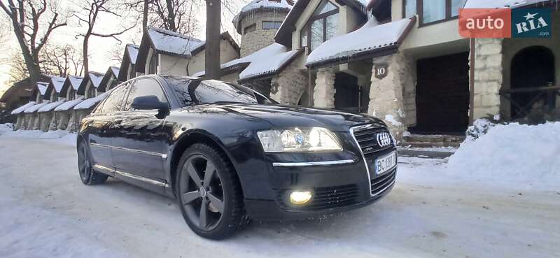 Седан Audi A8 2004 в Львове