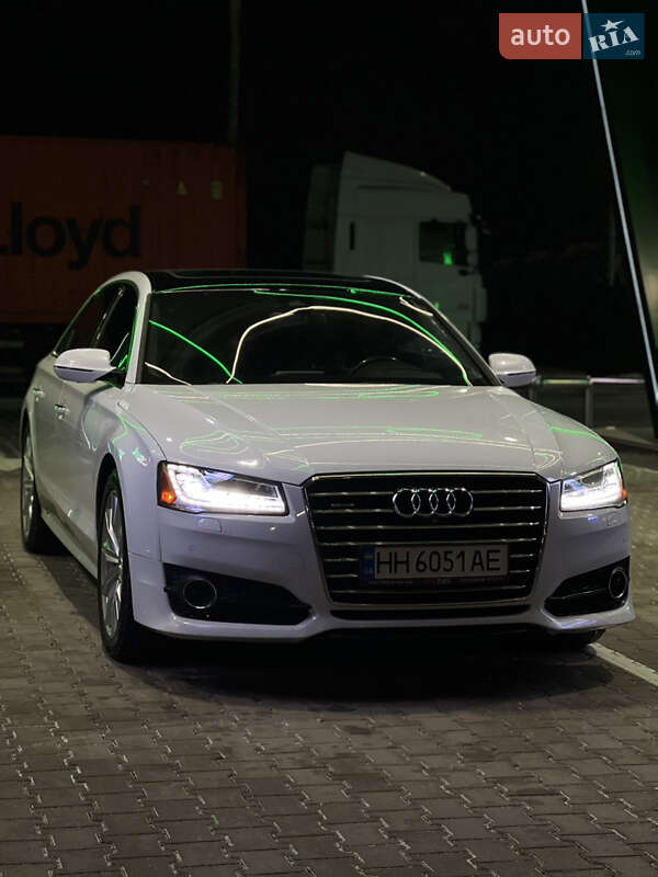 Седан Audi A8 2016 в Одессе