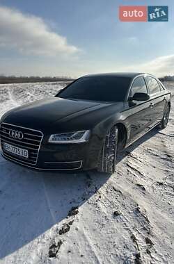 Седан Audi A8 2017 в Одесі