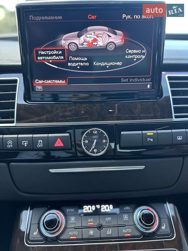 Седан Audi A8 2017 в Одесі