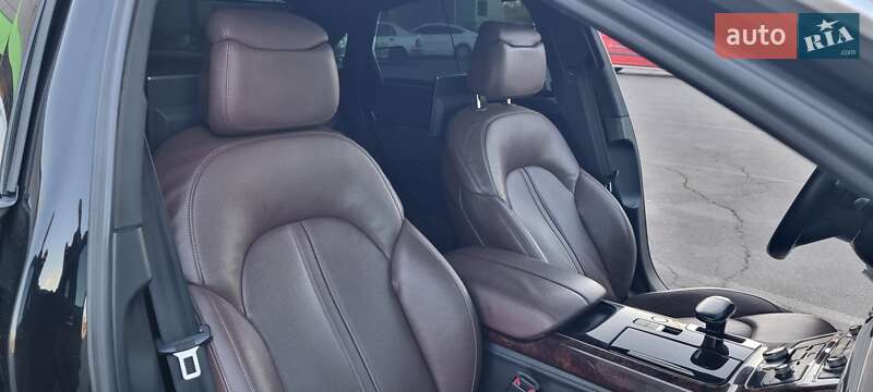 Седан Audi A8 2014 в Кривому Розі