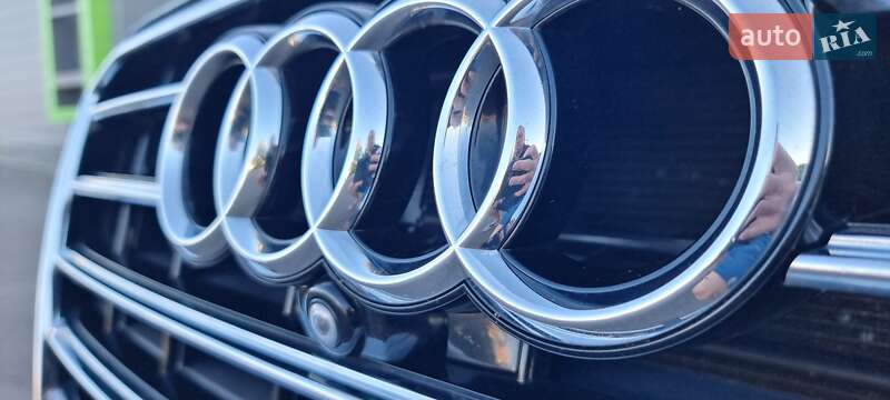 Седан Audi A8 2014 в Кривому Розі