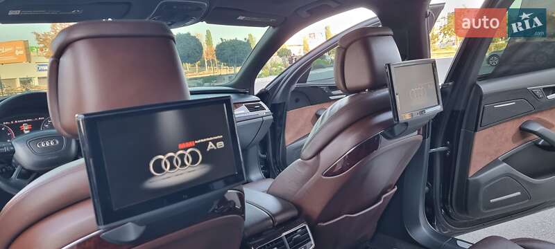 Седан Audi A8 2014 в Кривому Розі