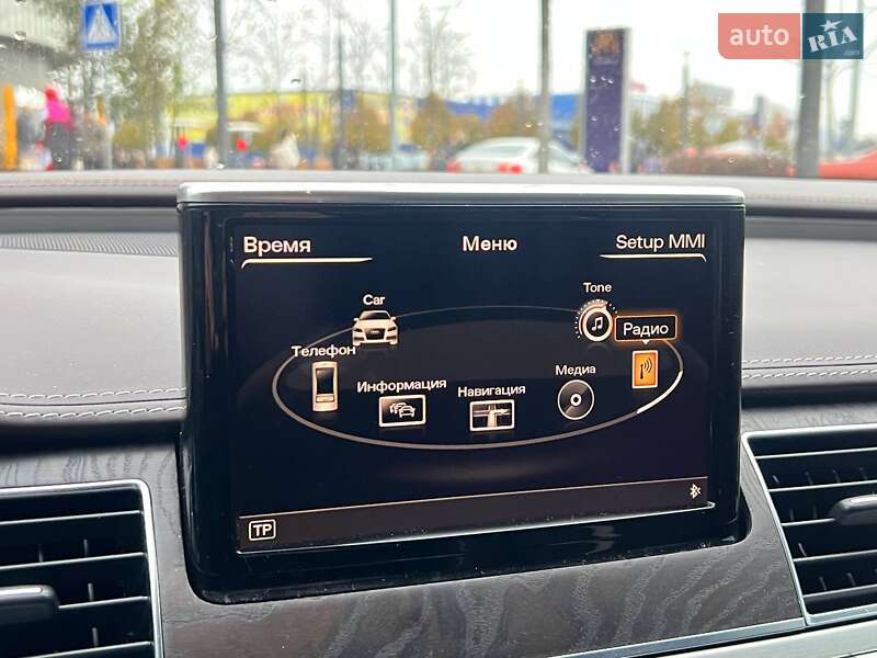 Седан Audi A8 2012 в Киеве