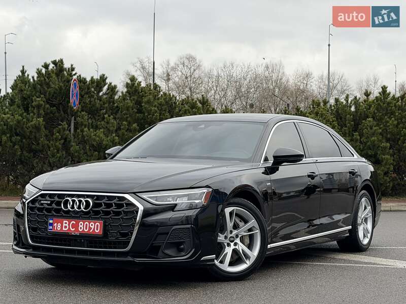 Седан Audi A8 2022 в Києві