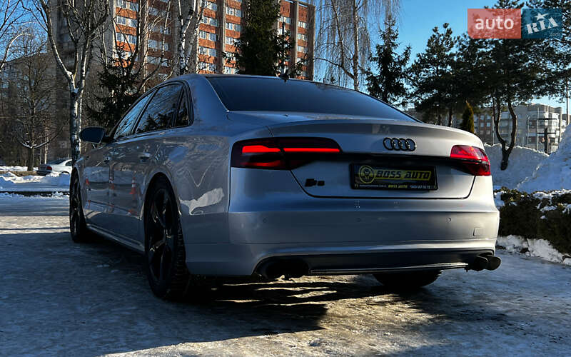 Седан Audi A8 2017 в Львове