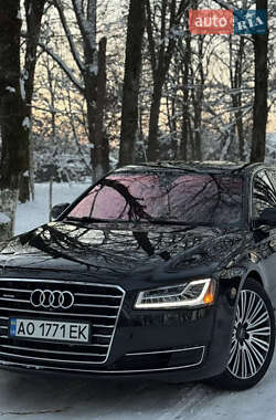 Седан Audi A8 2015 в Тячеве
