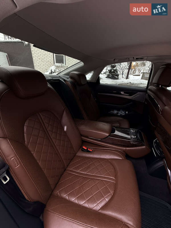 Седан Audi A8 2011 в Києві фото 29 Седан Audi A8 2011 в Києві