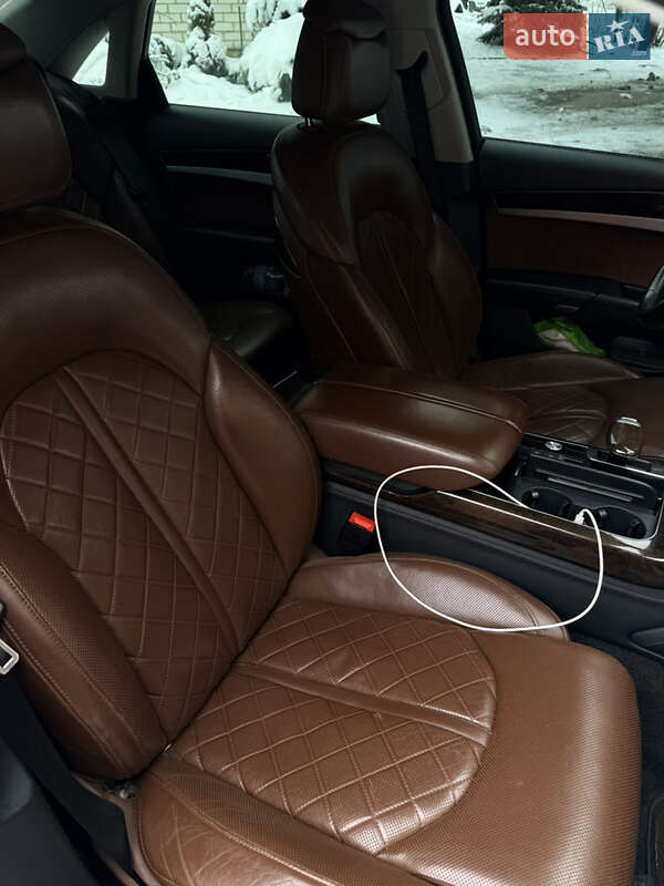 Седан Audi A8 2011 в Києві фото 33 Седан Audi A8 2011 в Києві