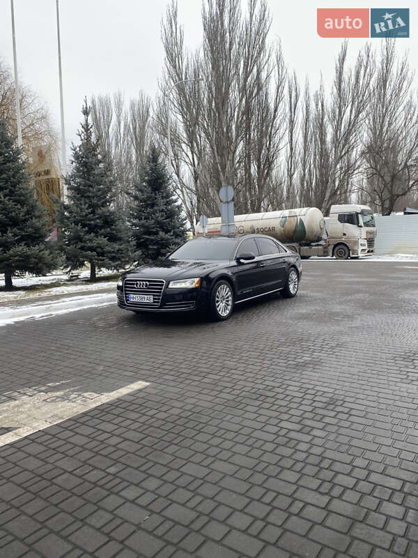 2015 Audi A8 L, VIN WAU32AFD0FN038716:plate — фото 1 (autoria)
